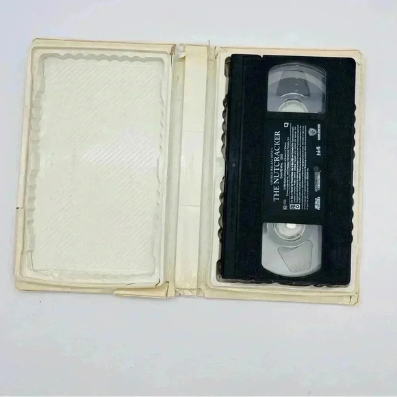 Warner Bros. George Balanchine's The Nutcracker #13000 VHS Tape - Picture 4 of 8